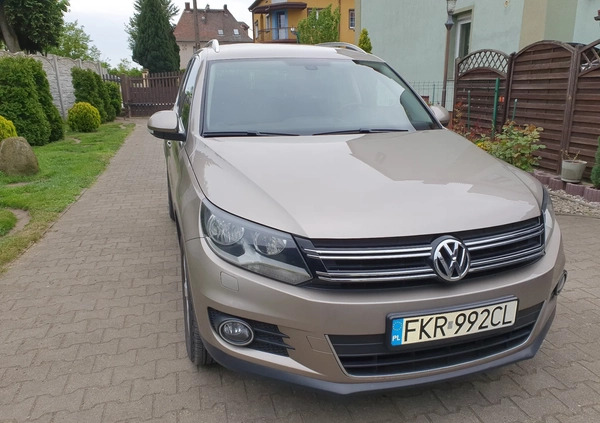 Volkswagen Tiguan cena 51990 przebieg: 210000, rok produkcji 2015 z Gubin małe 742